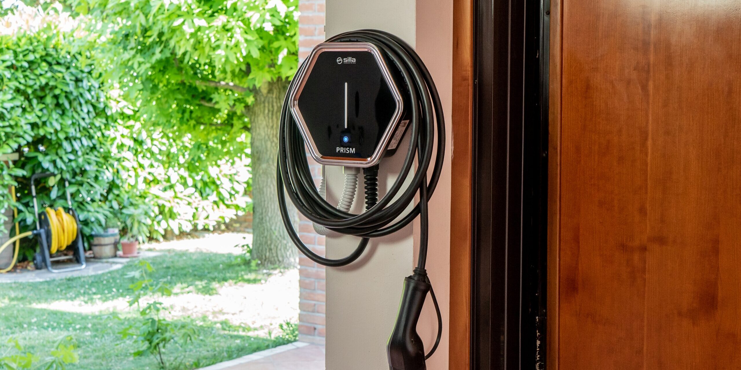 71 Prism Solar by Silla.industries assistnte vocale google assistant prism solar